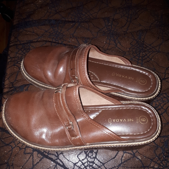 Vintage leather clogs - Picture 2 of 4